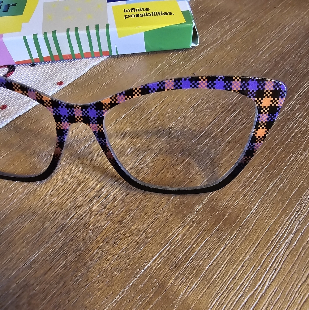 Wanda topper for pair eyewear.